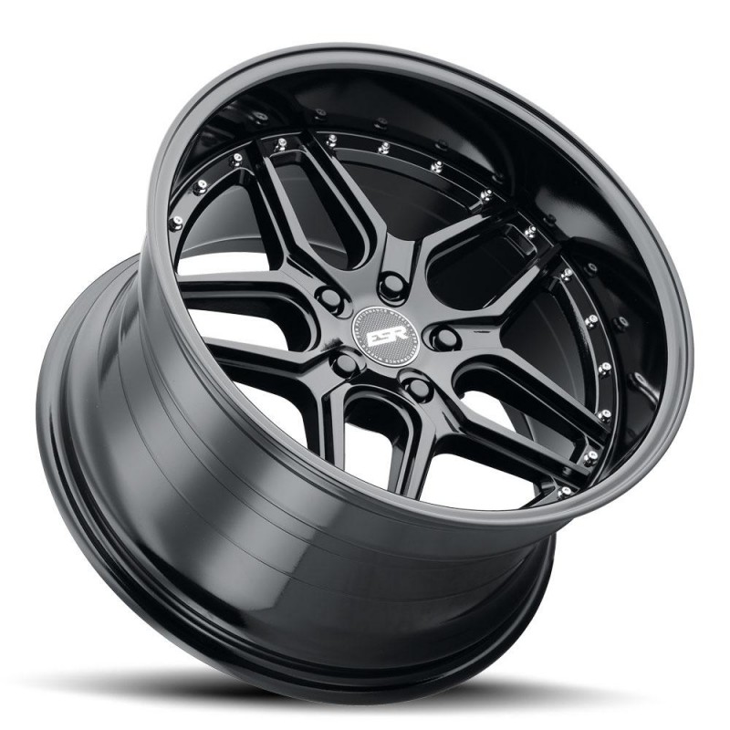 ESR CS15 Gloss Black 18x8.5 5x112 +30