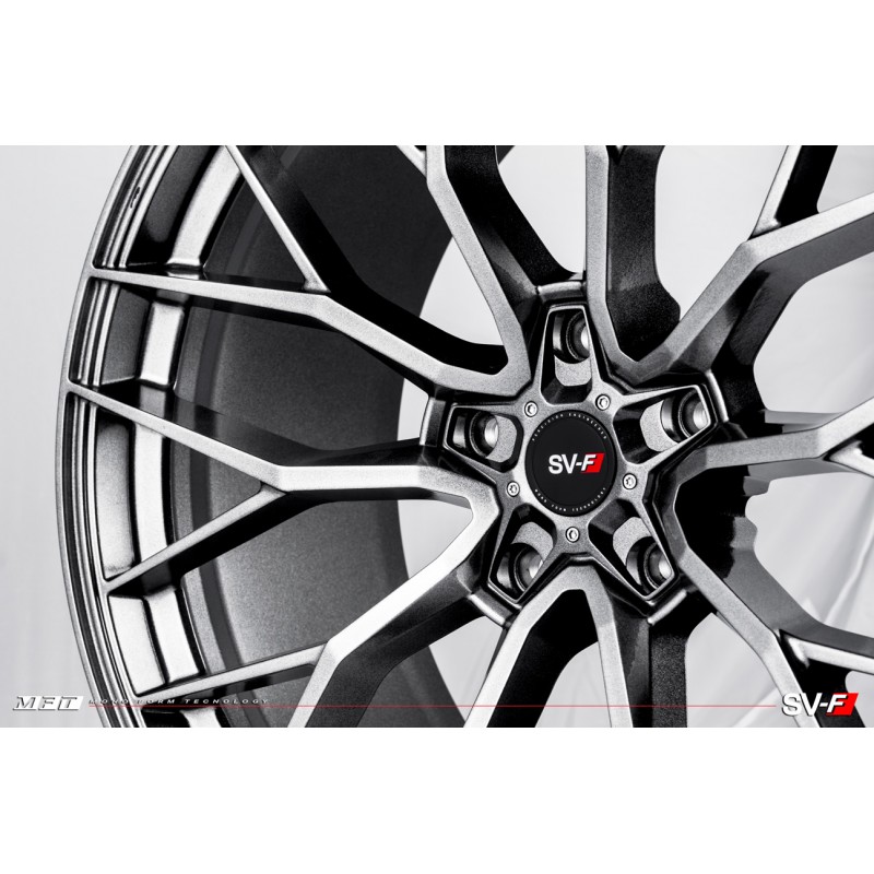 Savini SV-F2 Gloss Graphite 22x9