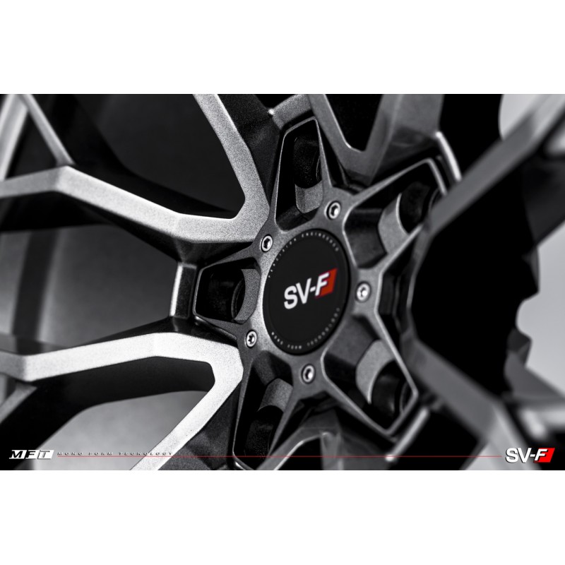 Savini SV-F2 Gloss Graphite 22x9